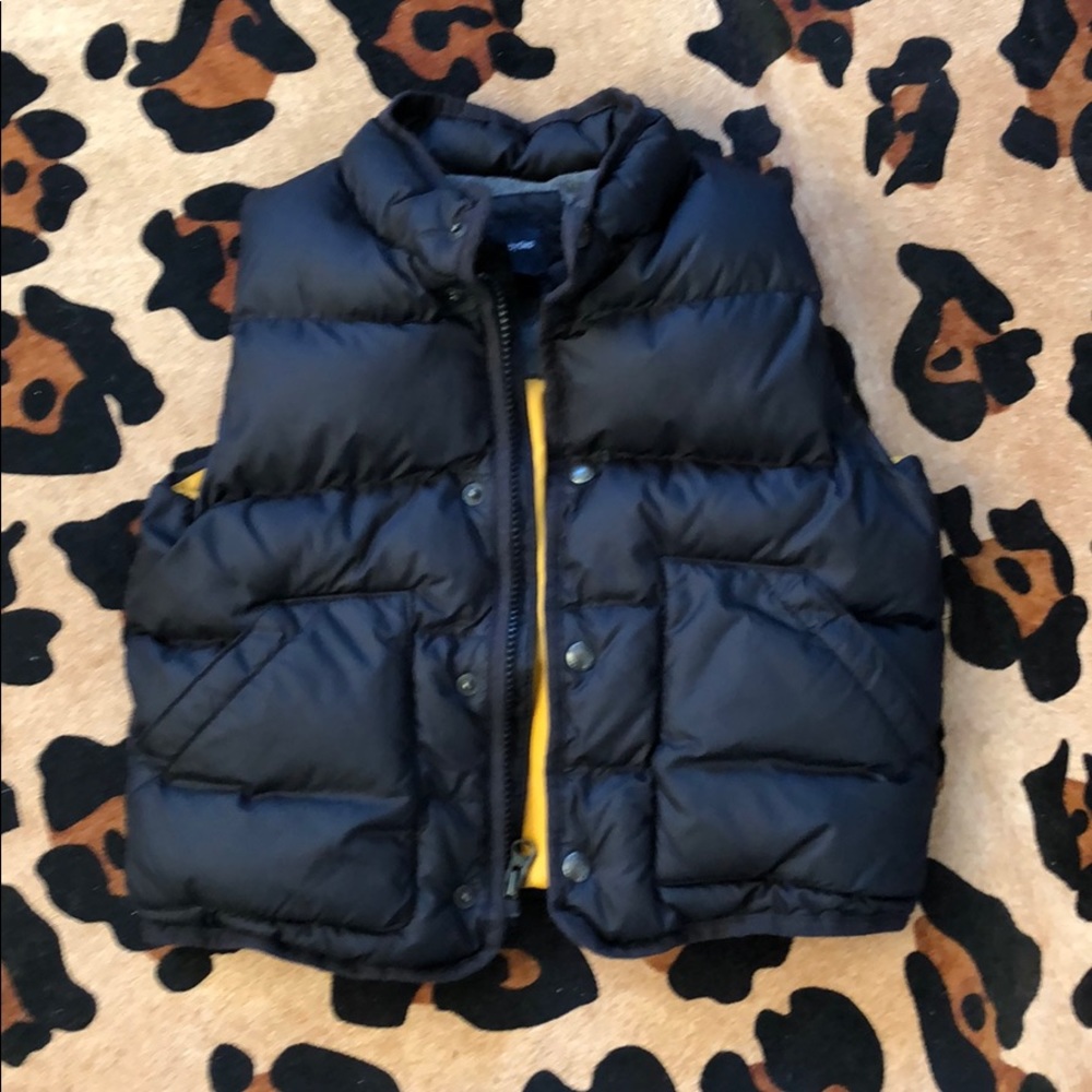 Boys 4T GAP navy/gold vest excellent condition!